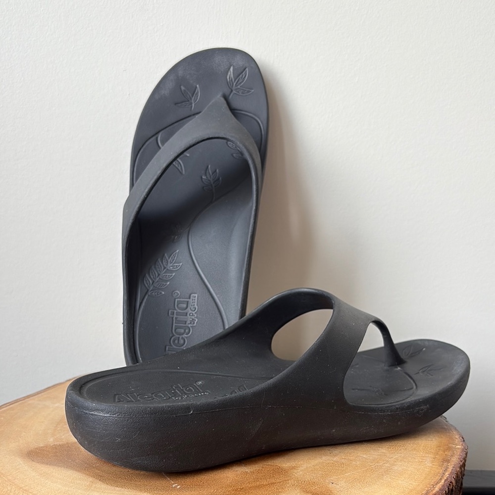 Alegria Black Platform Thong Slide Sandals